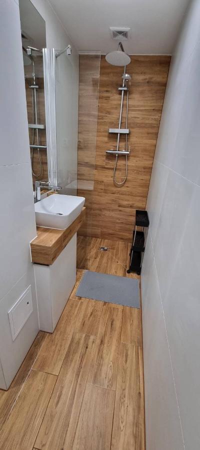 Tatarak Domki Na Mazurach - Apartament Z Duzym Tarasem Nad Jeziorem Walpusz Stare Kiejkuty Eksteriør billede